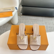 Louis Vuitton Slippers